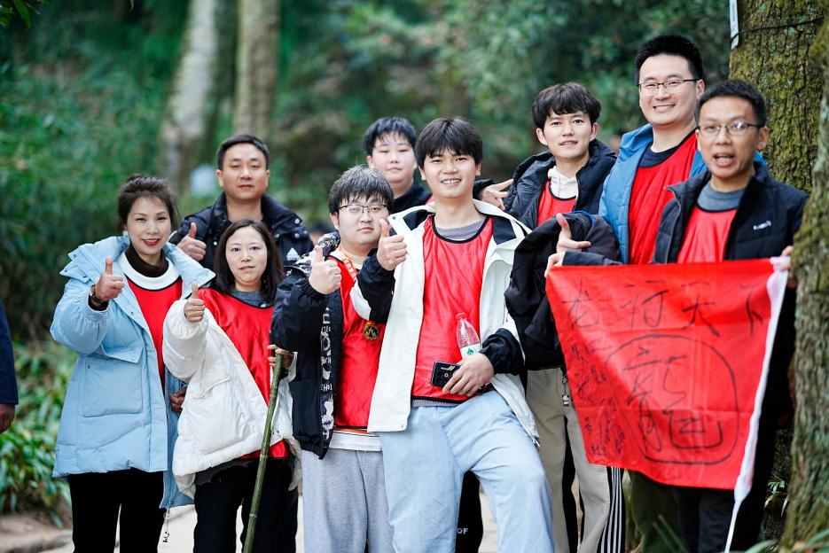 十載感恩，攜手向前 ?| 上海仁機成都分公司十周年團建回顧